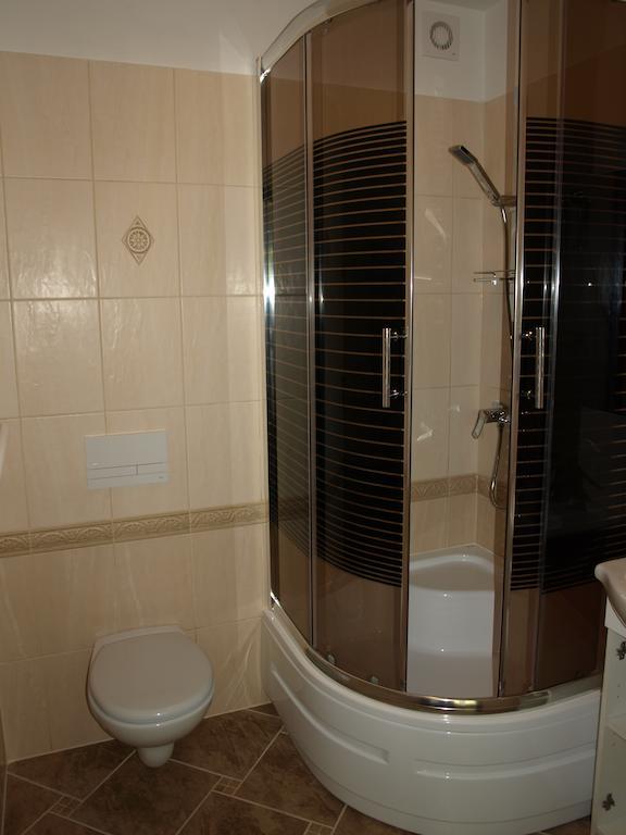 Pokoje Goscinne - Noclegi Charzykowy Zimmer foto